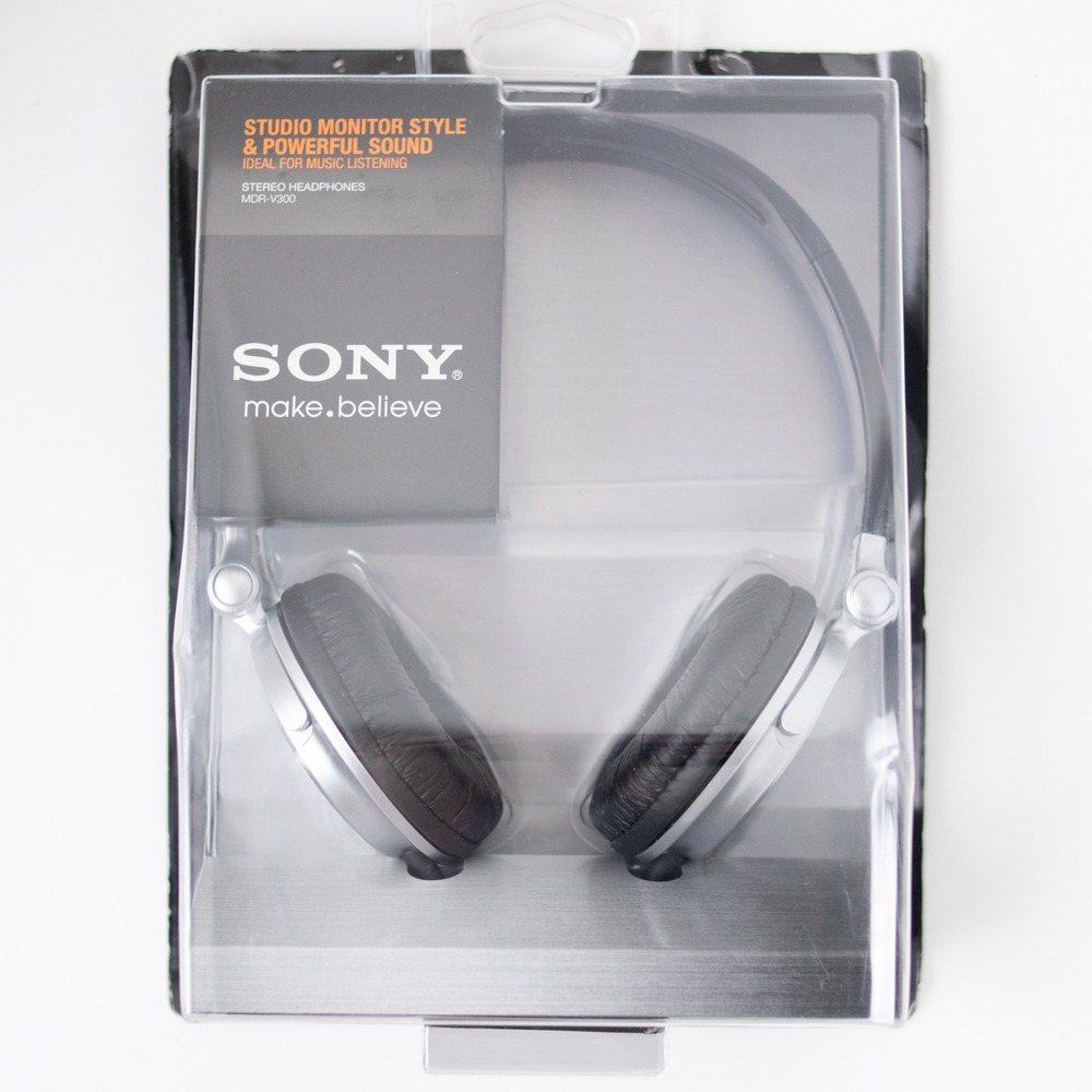 Sony Headphones MDR-V300 Studio Monitor Style Silver Black Wired New